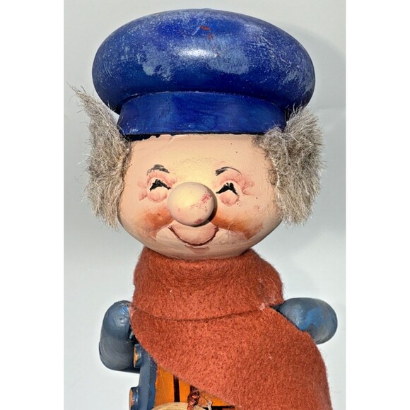 Vintage Heirloom Collection ZIMS Ice Skating Nutcracker (Approx. 14" Tall) 1999 - Picture 14 of 16